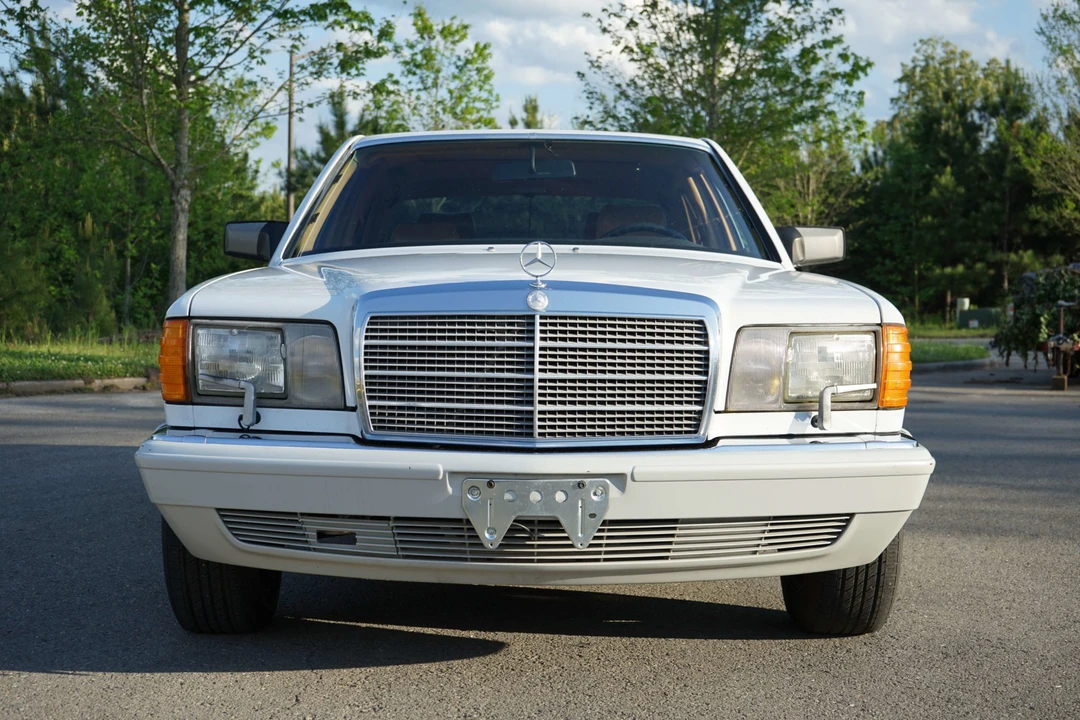 1989 Mercedes-Benz W126 S-Class Sedan - Image 10 of 31