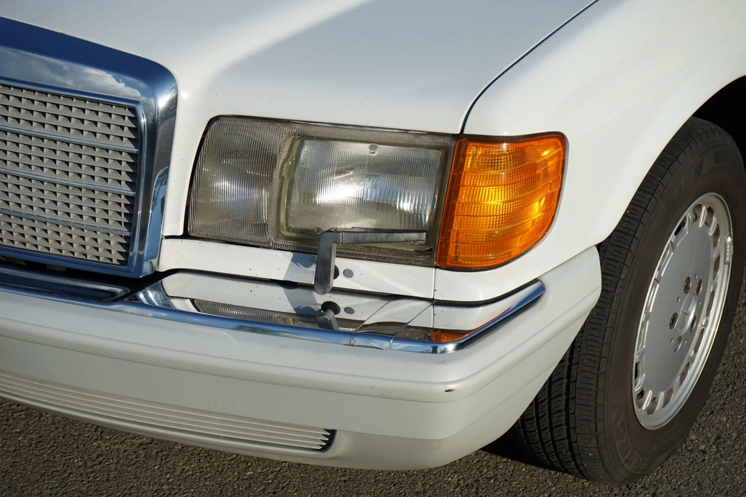 1989 Mercedes-Benz W126 S-Class Sedan - Image 17 of 31