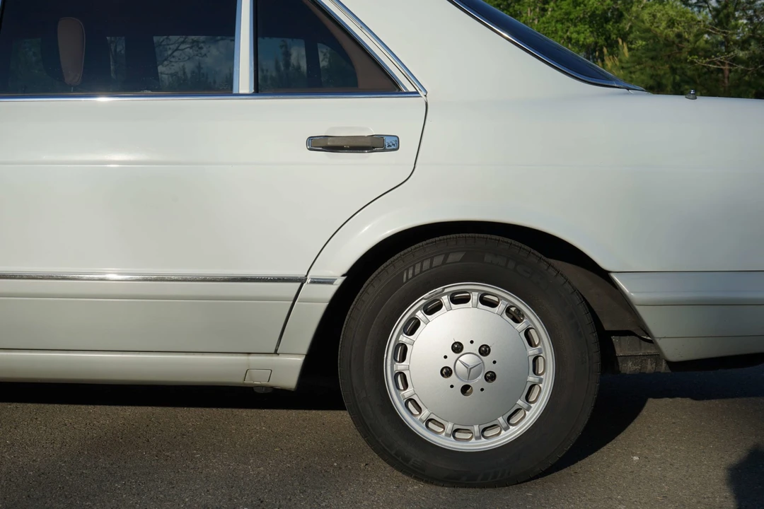 1989 Mercedes-Benz W126 S-Class Sedan - Image 22 of 31
