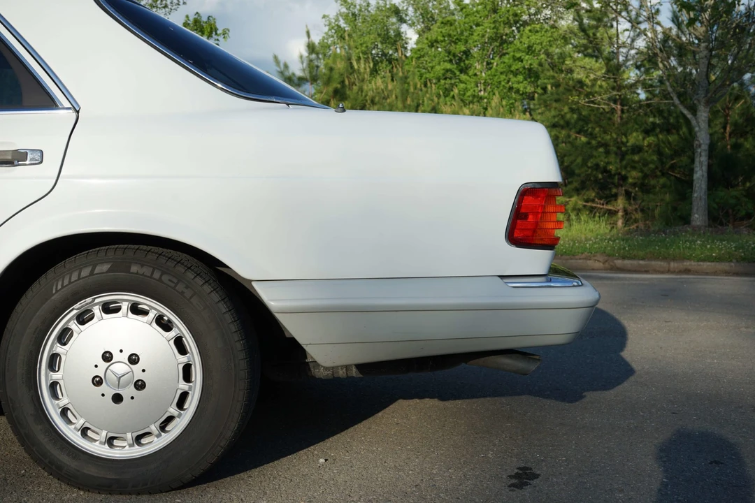 1989 Mercedes-Benz W126 S-Class Sedan - Image 23 of 31