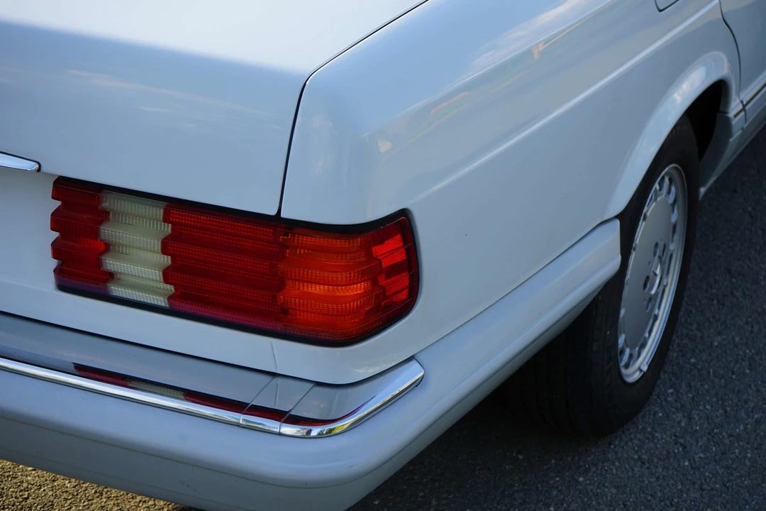 1989 Mercedes-Benz W126 S-Class Sedan - Image 26 of 31