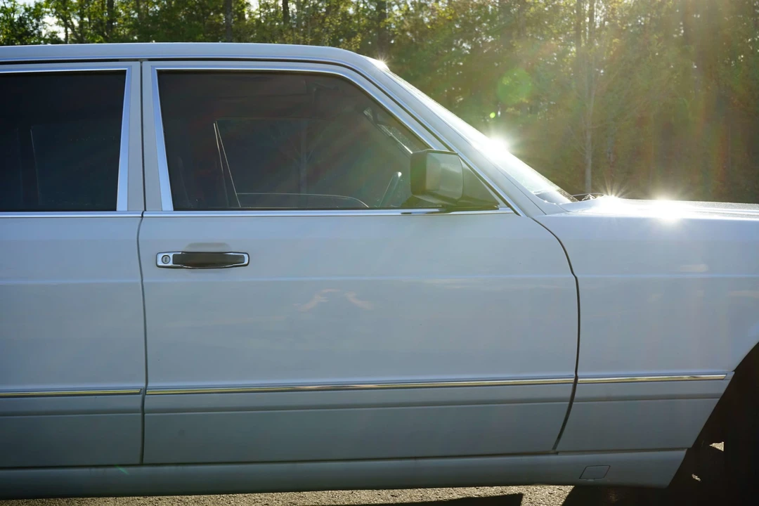 1989 Mercedes-Benz W126 S-Class Sedan - Image 29 of 31