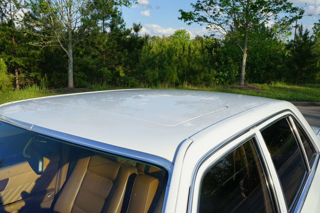 1989 Mercedes-Benz W126 S-Class Sedan - Image 31 of 31