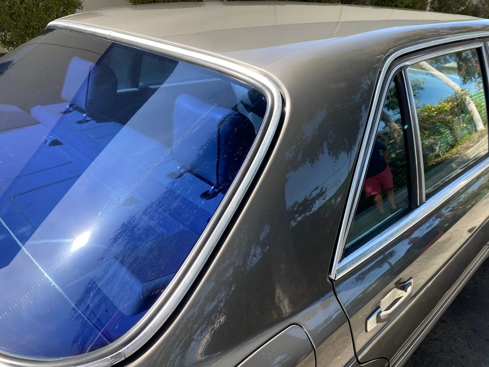 1989 Mercedes-Benz W126 S-Class Sedan - Image 27 of 31