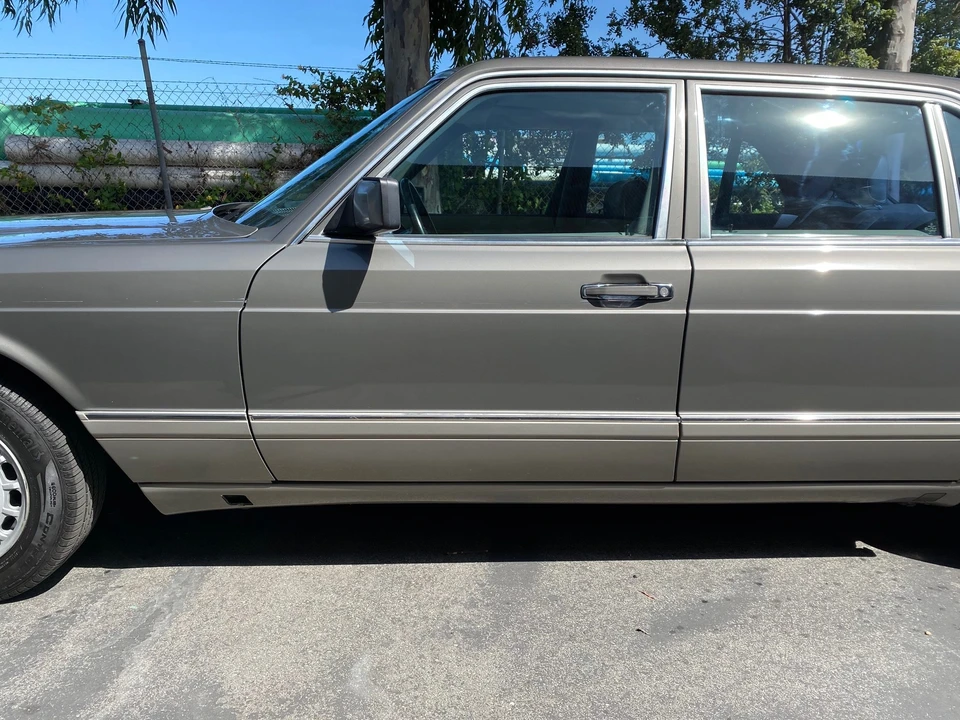 1989 Mercedes-Benz W126 S-Class Sedan - Image 18 of 31