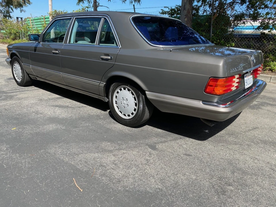1989 Mercedes-Benz W126 S-Class Sedan - Image 10 of 31