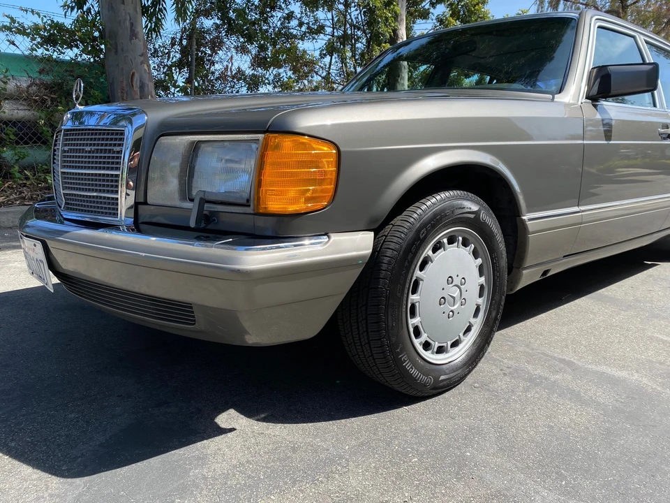 1989 Mercedes-Benz W126 S-Class Sedan - Image 16 of 31