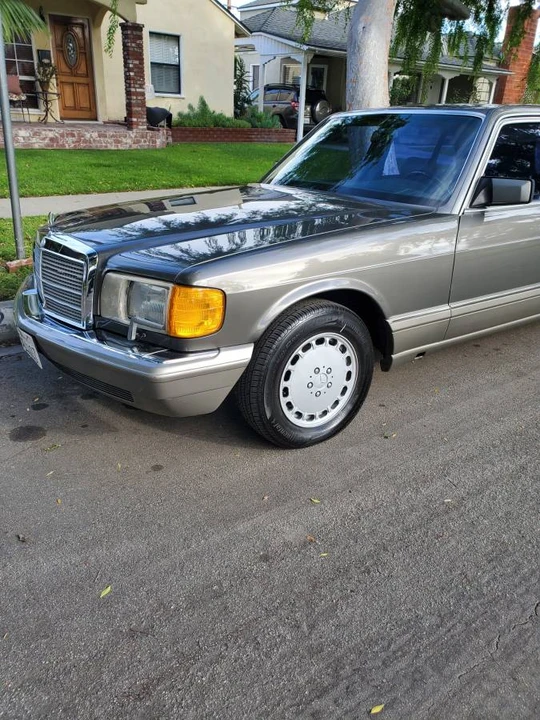 1989 Mercedes-Benz W126 S-Class Sedan - Image 15 of 31