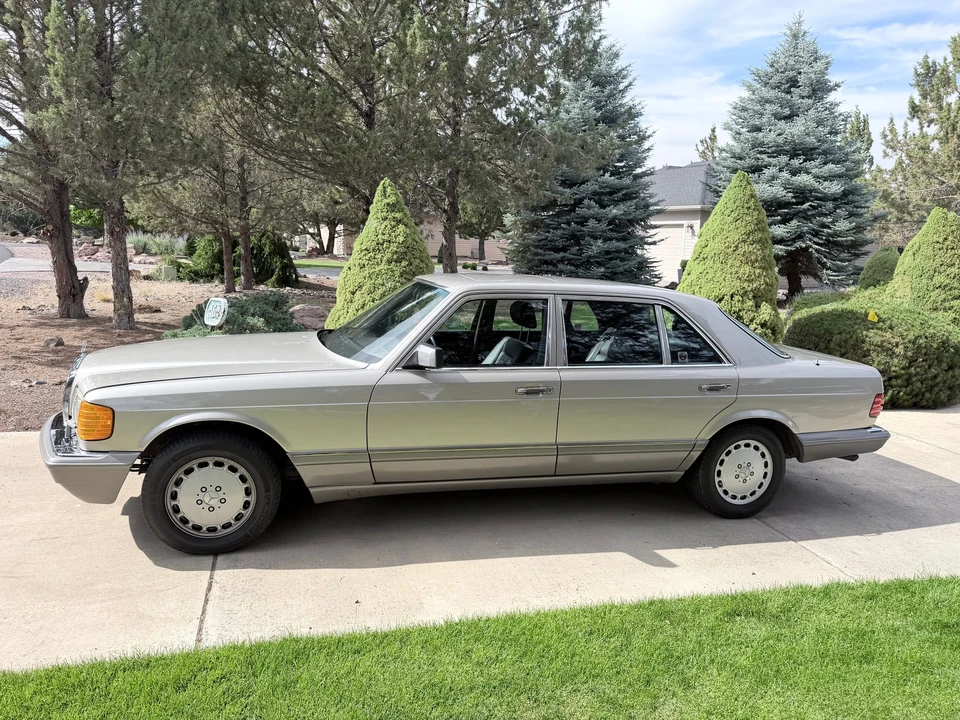 1989 Mercedes-Benz W126 S-Class Sedan - Image 9 of 31