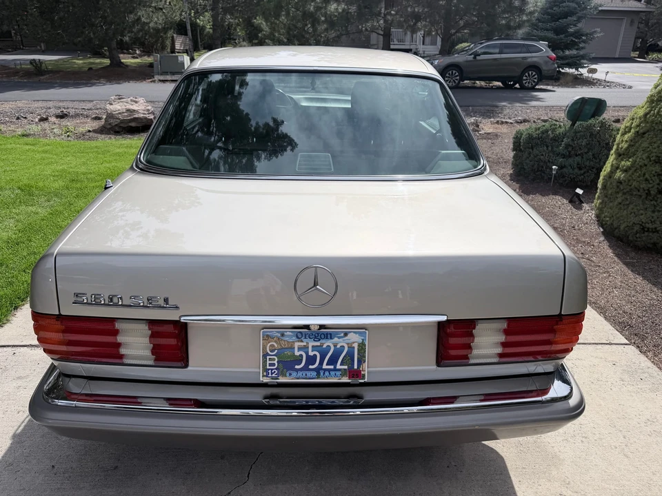 1989 Mercedes-Benz W126 S-Class Sedan - Image 6 of 31