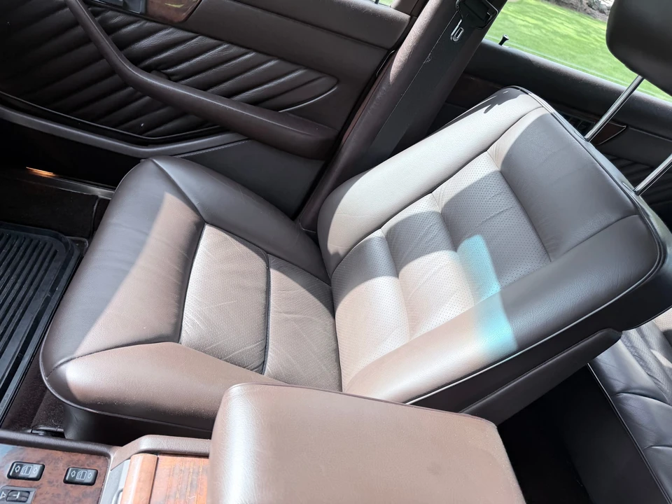 1989 Mercedes-Benz W126 S-Class Sedan - Image 16 of 31