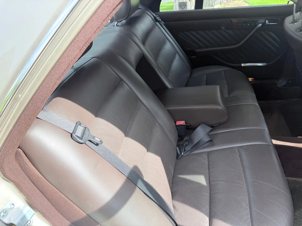 1989 Mercedes-Benz W126 S-Class Sedan - Image 27 of 31