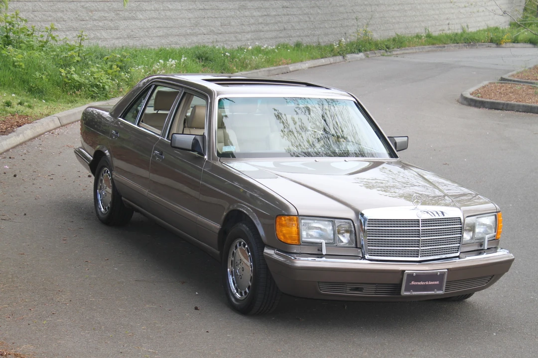 1989 Mercedes-Benz W126 S-Class Sedan - Image 12 of 31