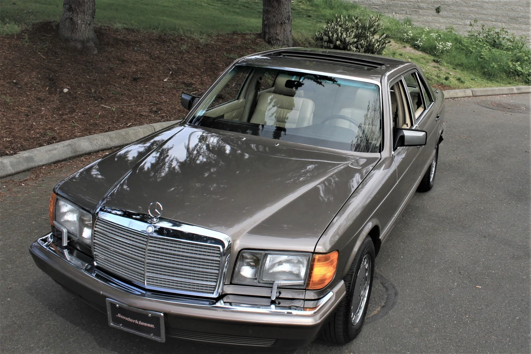 1989 Mercedes-Benz W126 S-Class Sedan - Image 16 of 31