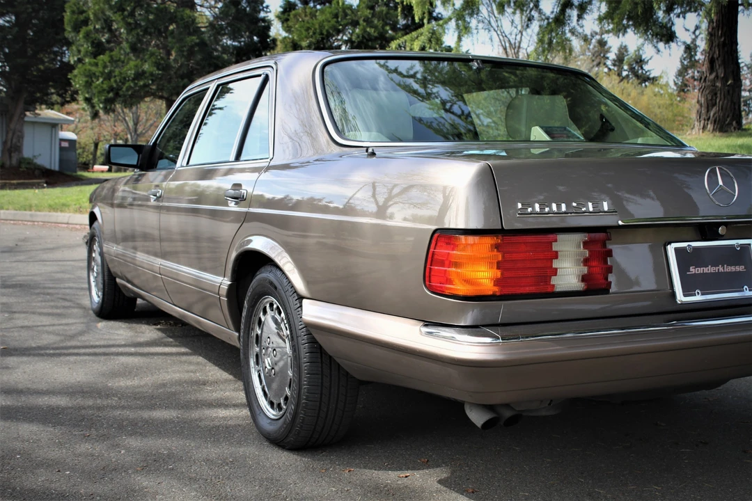1989 Mercedes-Benz W126 S-Class Sedan - Image 25 of 31