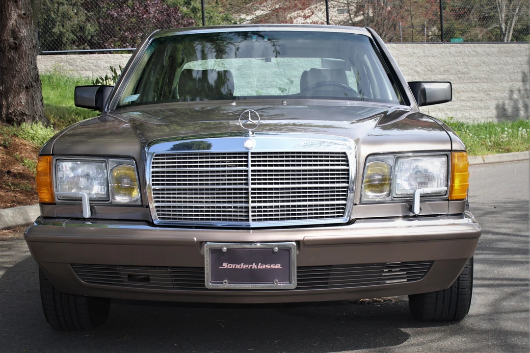 1989 Mercedes-Benz W126 S-Class Sedan - Image 13 of 31