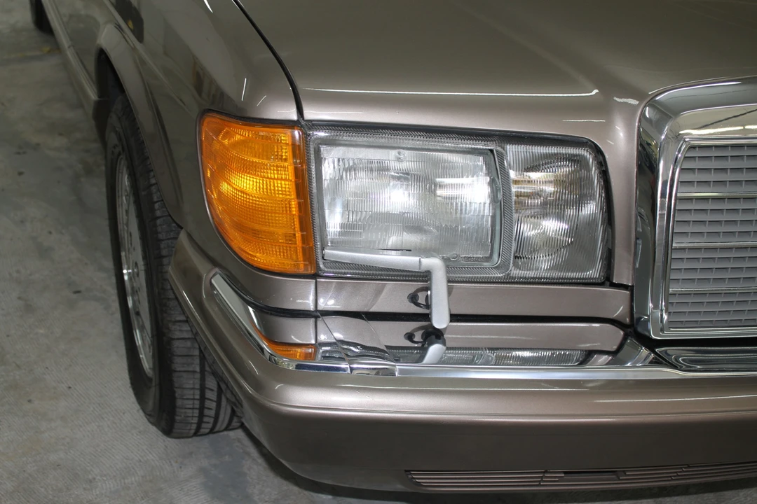 1989 Mercedes-Benz W126 S-Class Sedan - Image 20 of 31