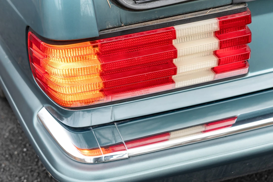 1989 Mercedes-Benz W126 S-Class Sedan - Image 26 of 31
