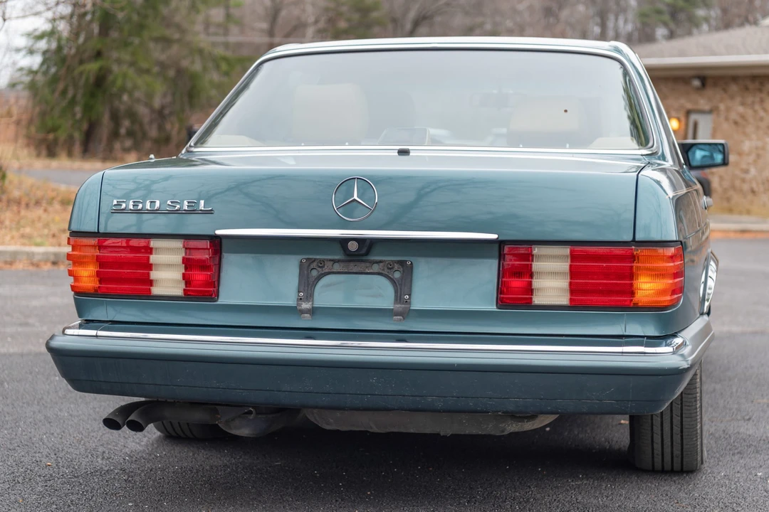 1989 Mercedes-Benz W126 S-Class Sedan - Image 5 of 31
