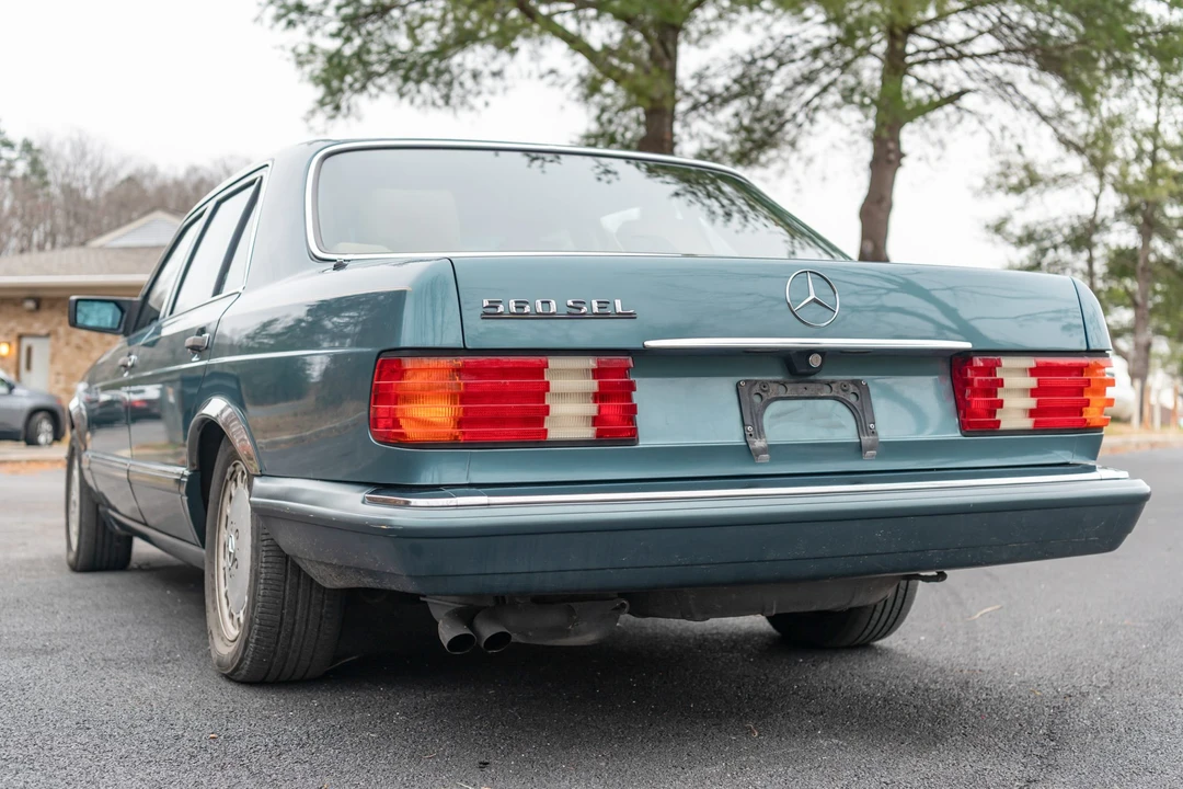 1989 Mercedes-Benz W126 S-Class Sedan - Image 19 of 31