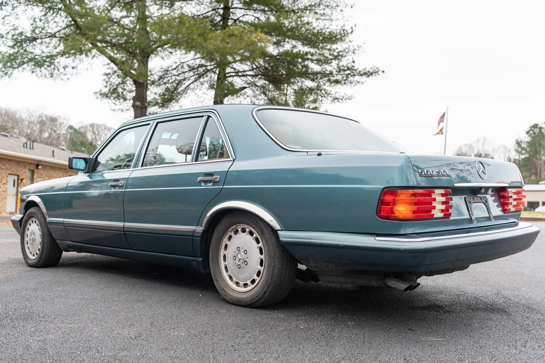 1989 Mercedes-Benz W126 S-Class Sedan - Image 6 of 31