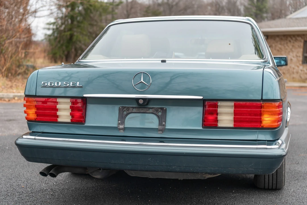 1989 Mercedes-Benz W126 S-Class Sedan - Image 18 of 31