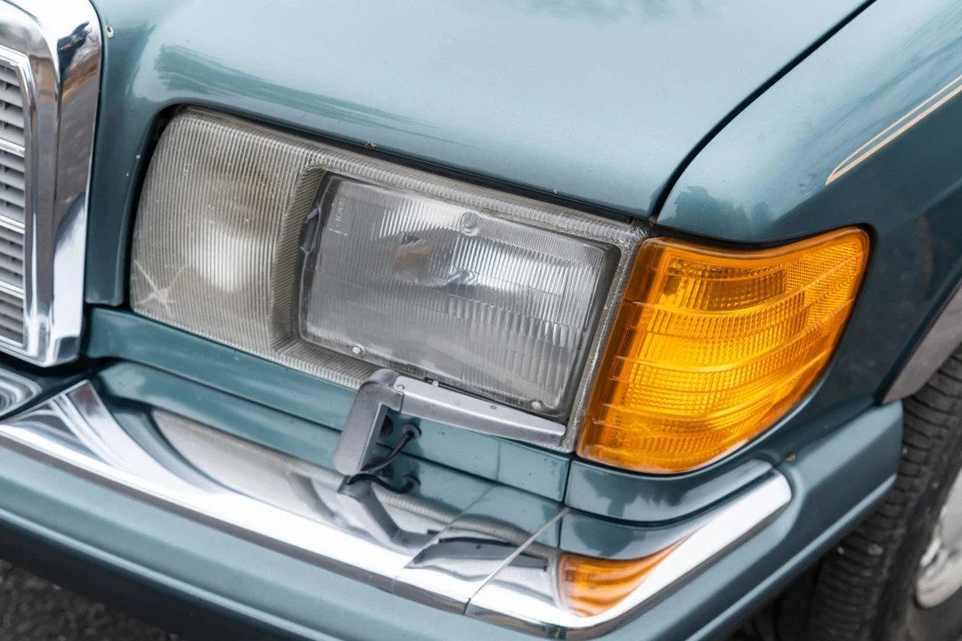 1989 Mercedes-Benz W126 S-Class Sedan - Image 25 of 31
