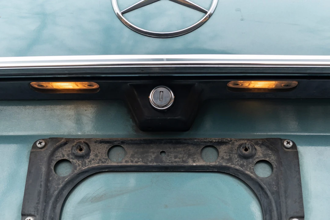 1989 Mercedes-Benz W126 S-Class Sedan - Image 28 of 31