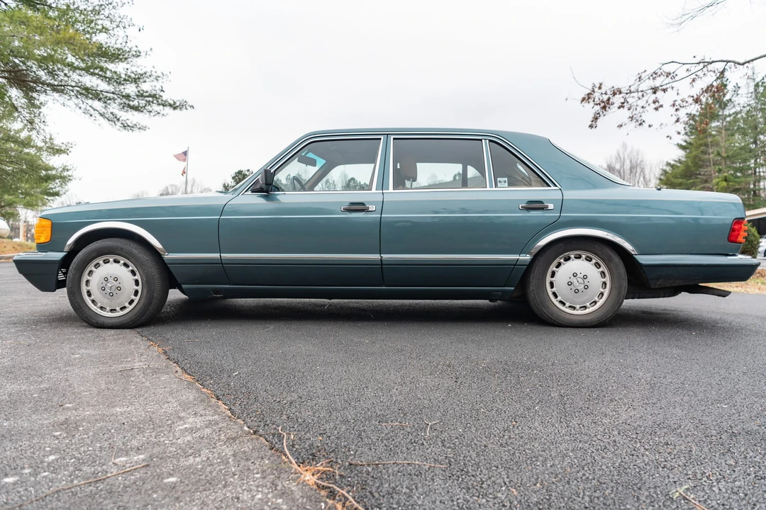 1989 Mercedes-Benz W126 S-Class Sedan - Image 7 of 31
