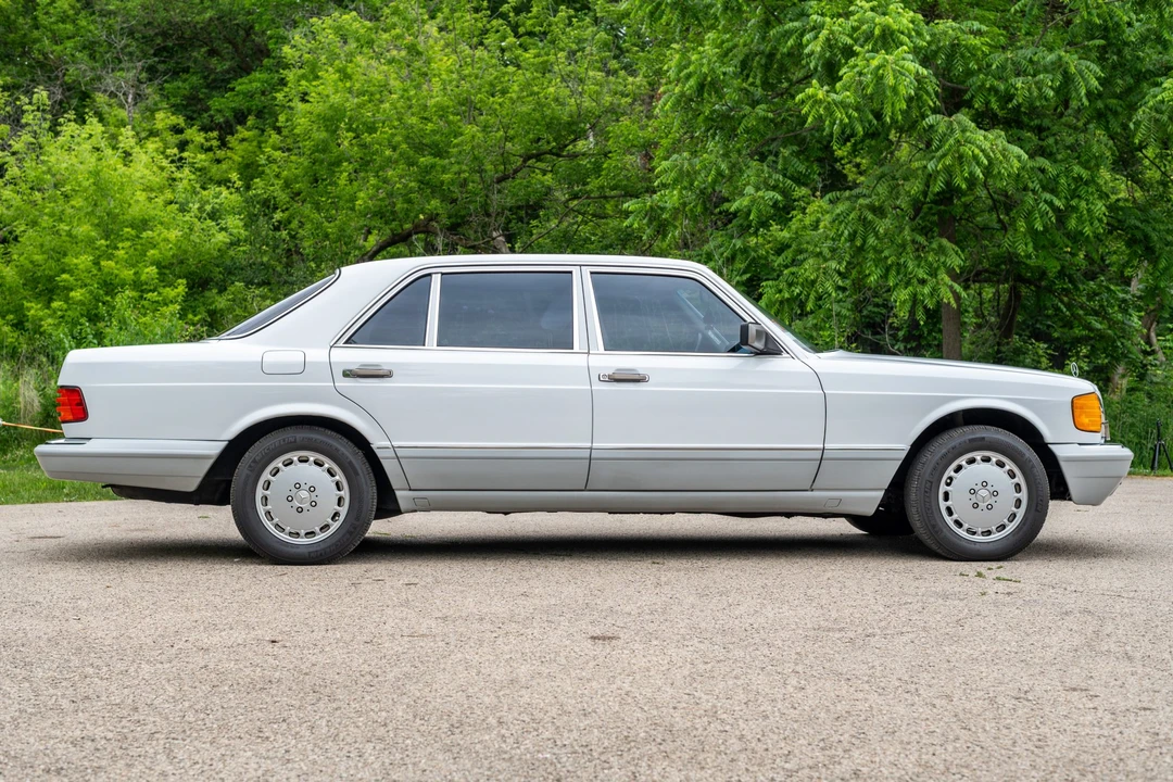 1989 Mercedes-Benz W126 S-Class Sedan - Image 5 of 31
