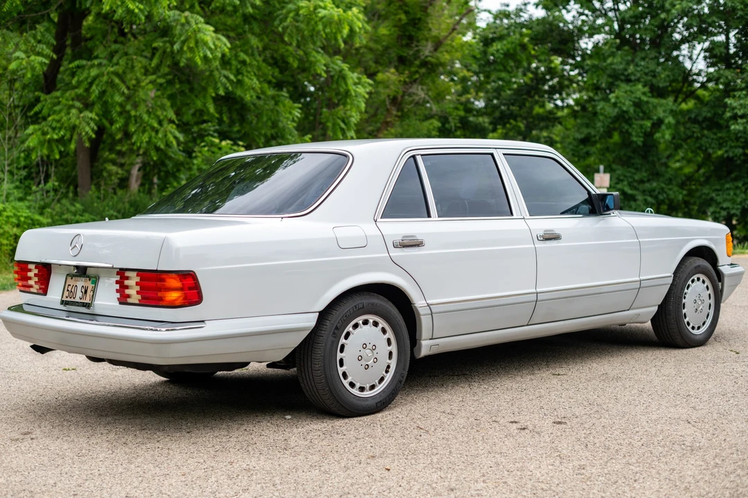 1989 Mercedes-Benz W126 S-Class Sedan - Image 6 of 31