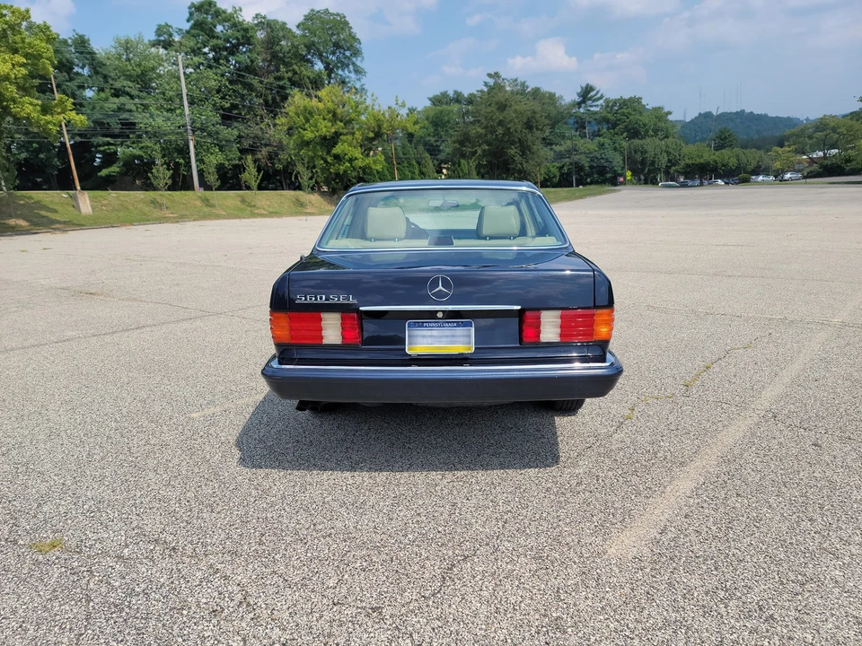 1989 Mercedes-Benz W126 S-Class Sedan - Image 7 of 31