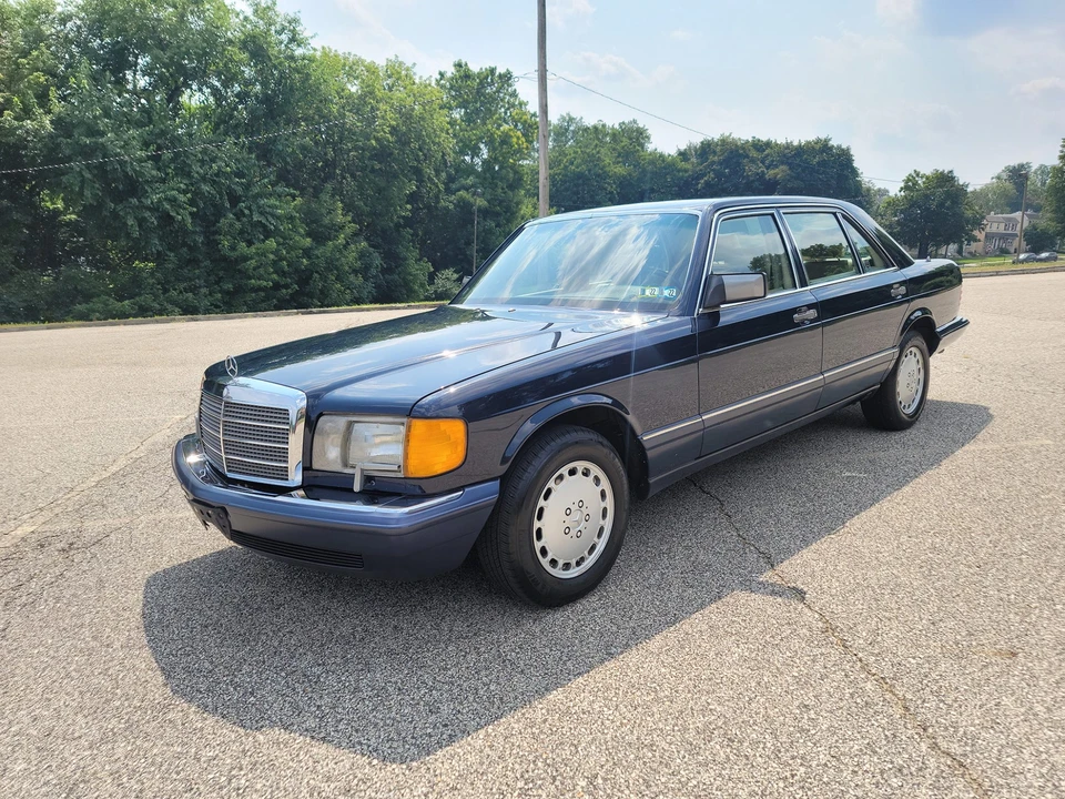 1989 Mercedes-Benz W126 S-Class Sedan - Image 2 of 31