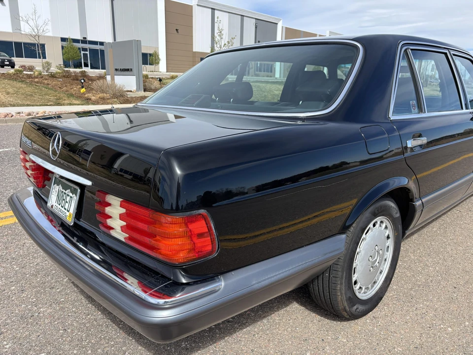 1989 Mercedes-Benz W126 S-Class Sedan - Image 8 of 31