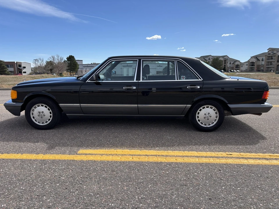 1989 Mercedes-Benz W126 S-Class Sedan - Image 3 of 31