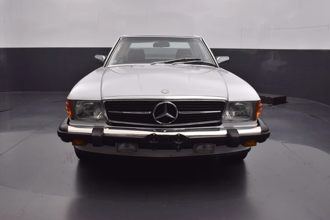 1989 Mercedes-Benz R107 SL-Class - Image 2 of 31