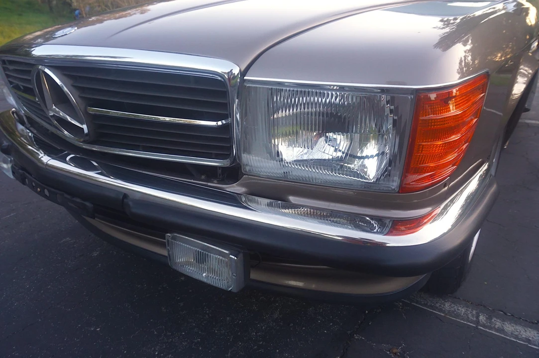 1989 Mercedes-Benz R107 SL-Class - Image 18 of 31