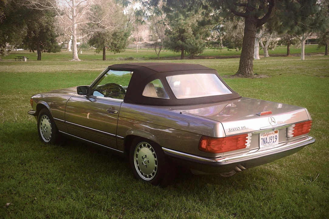 1989 Mercedes-Benz R107 SL-Class - Image 10 of 31