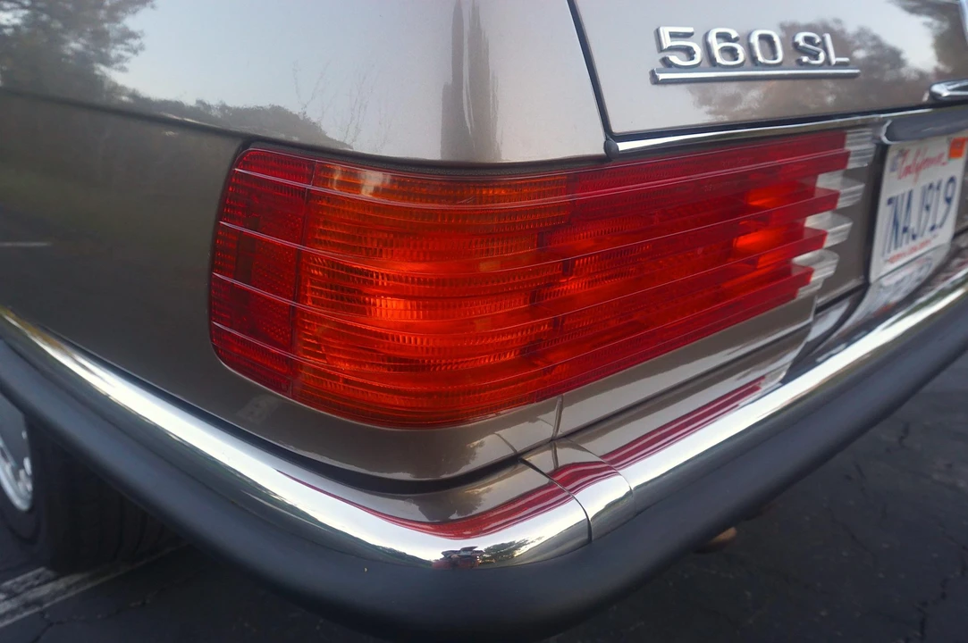 1989 Mercedes-Benz R107 SL-Class - Image 22 of 31