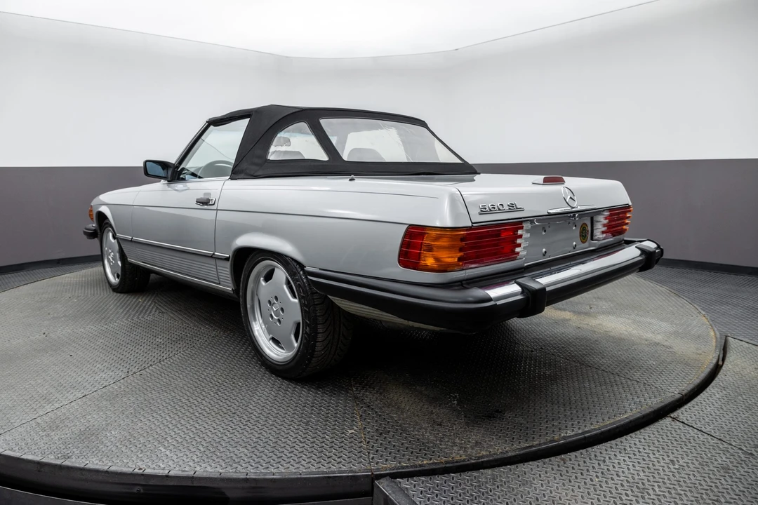 1989 Mercedes-Benz R107 SL-Class - Image 8 of 31