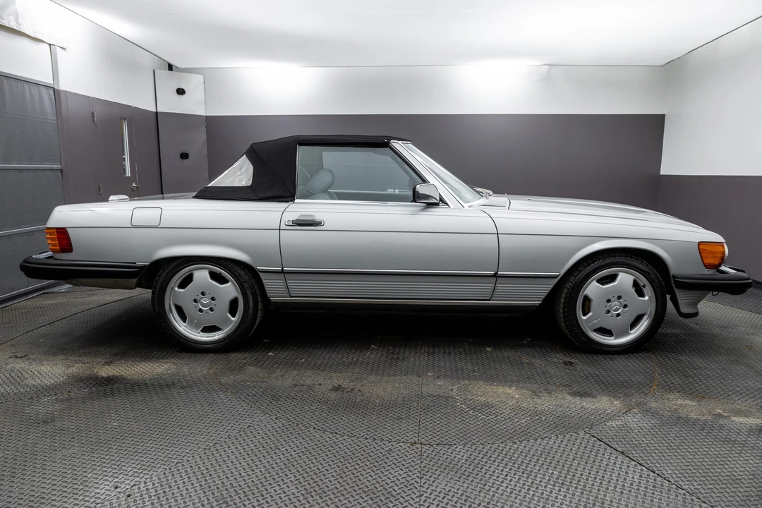 1989 Mercedes-Benz R107 SL-Class - Image 16 of 31