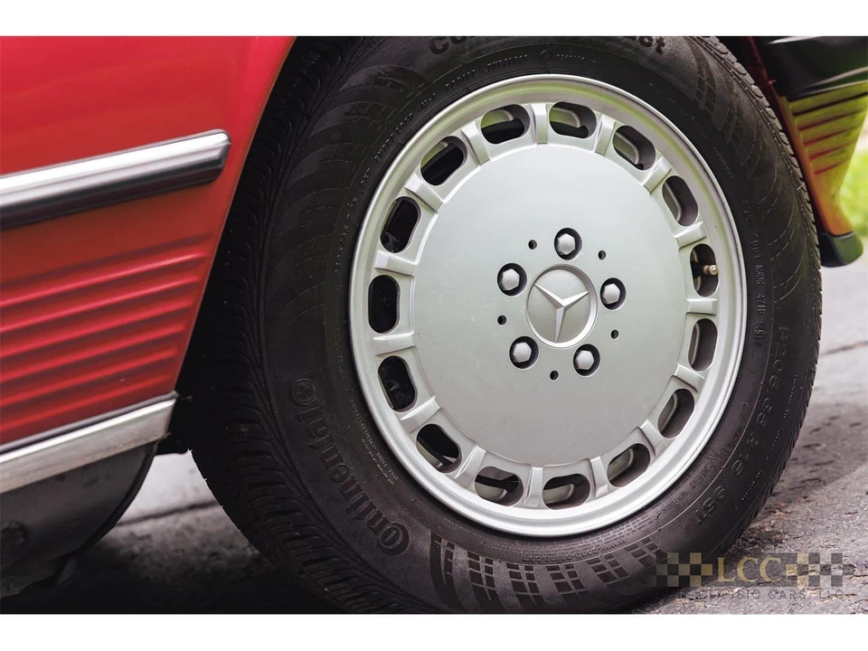 1989 Mercedes-Benz R107 SL-Class - Image 24 of 31