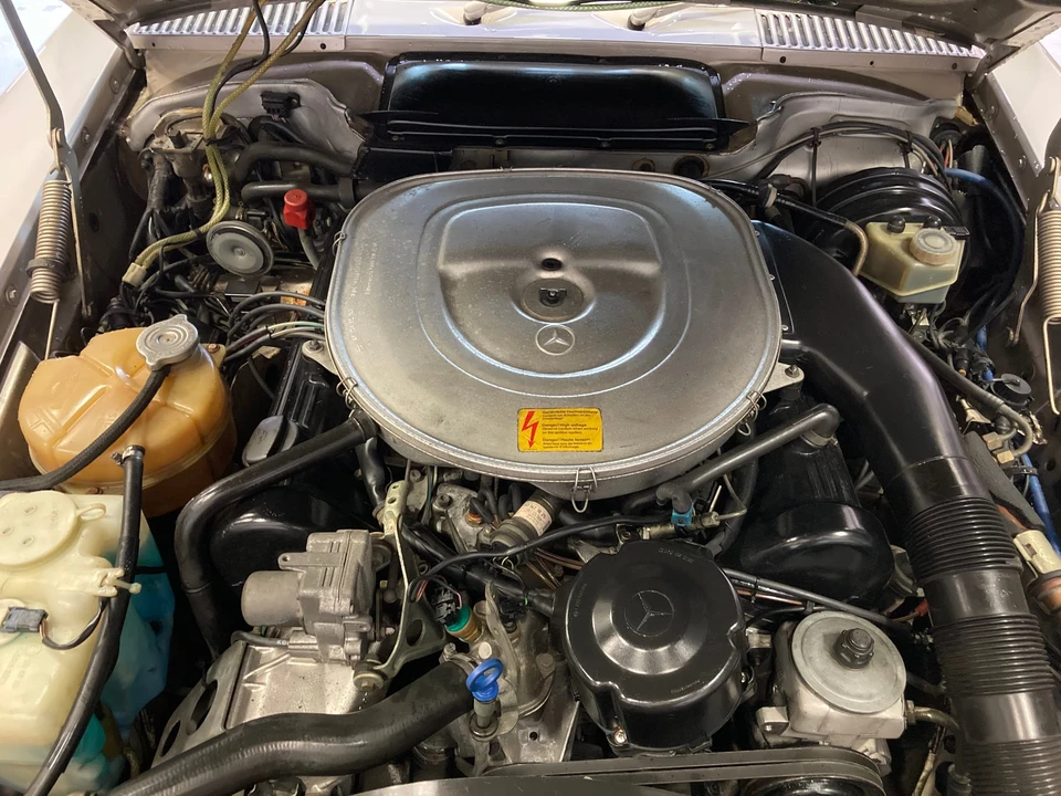 1989 Mercedes-Benz R107 SL-Class - Image 29 of 31