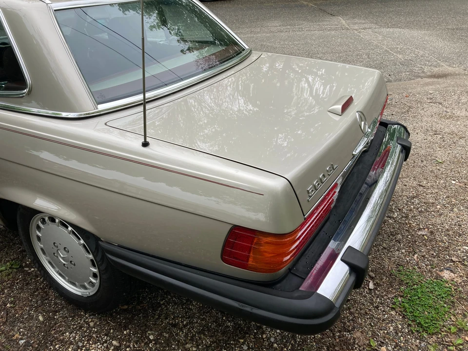 1989 Mercedes-Benz R107 SL-Class - Image 11 of 31
