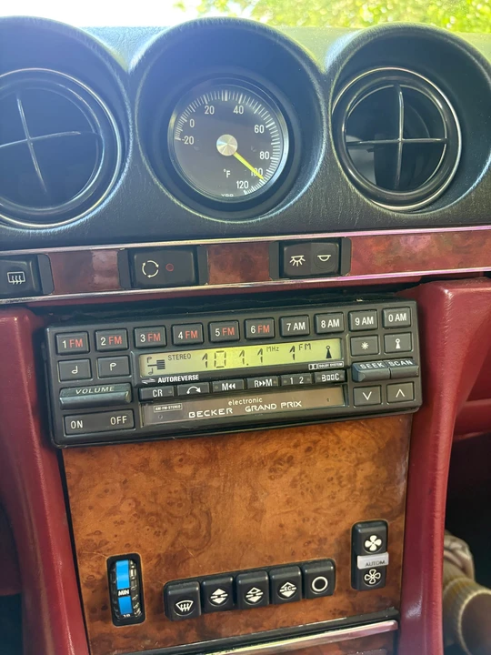 1989 Mercedes-Benz R107 SL-Class - Image 20 of 31