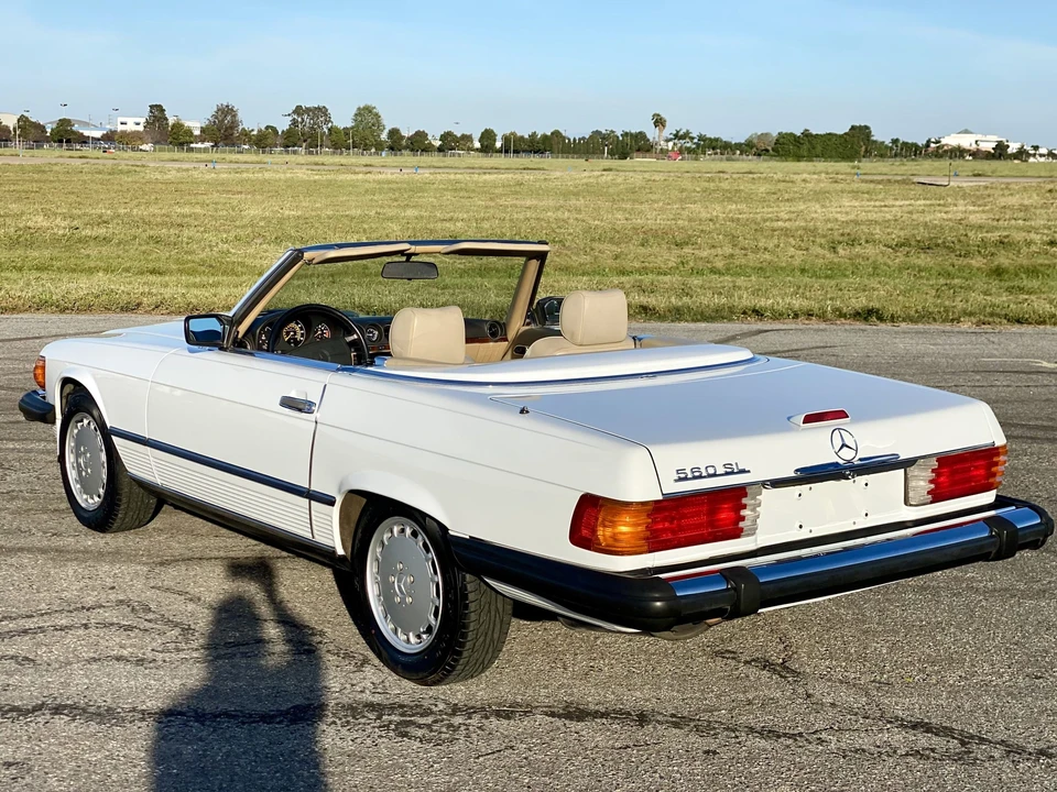 1989 Mercedes-Benz R107 SL-Class - Image 9 of 31