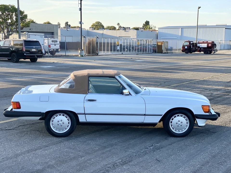 1989 Mercedes-Benz R107 SL-Class - Image 22 of 31