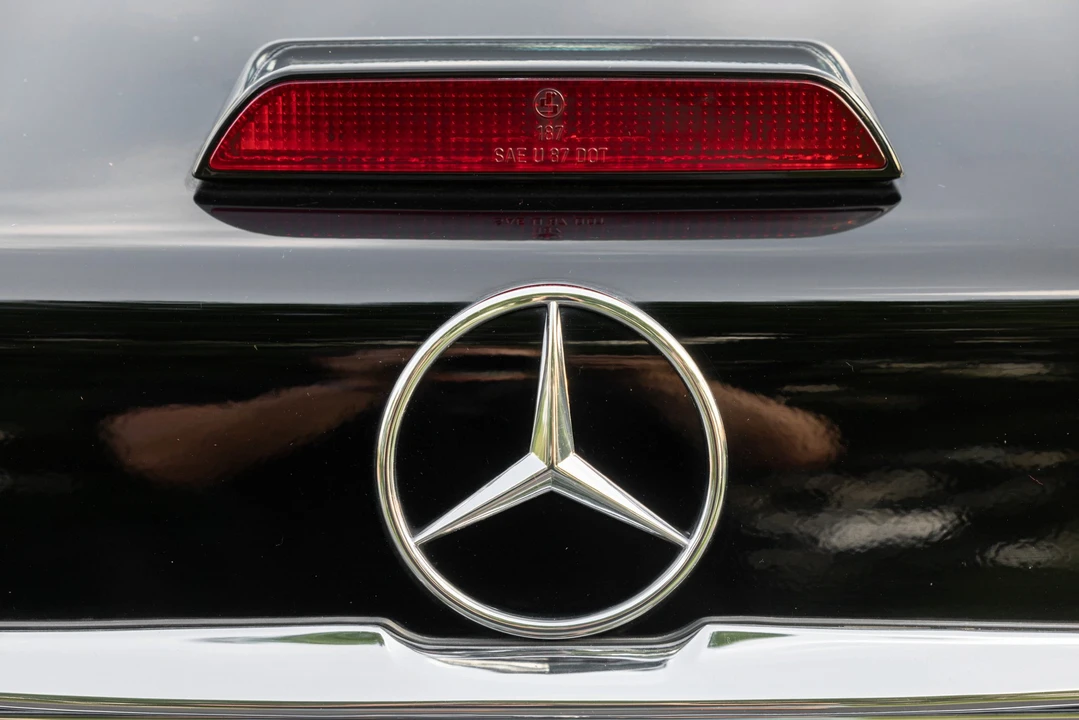 1989 Mercedes-Benz R107 SL-Class - Image 29 of 31