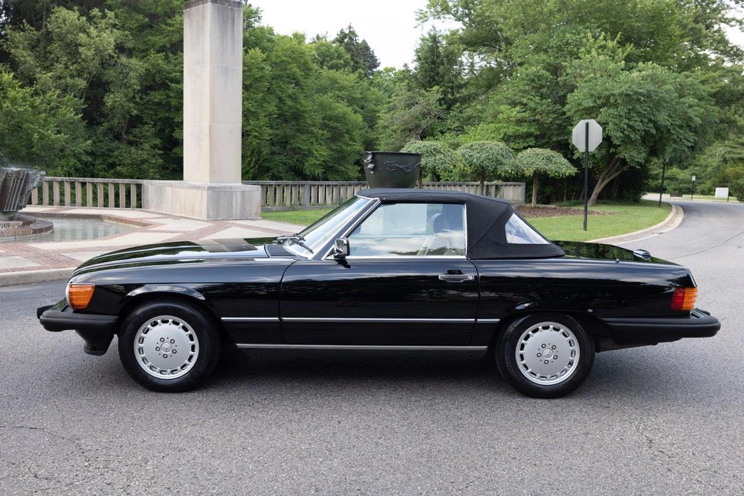 1989 Mercedes-Benz R107 SL-Class - Image 10 of 31