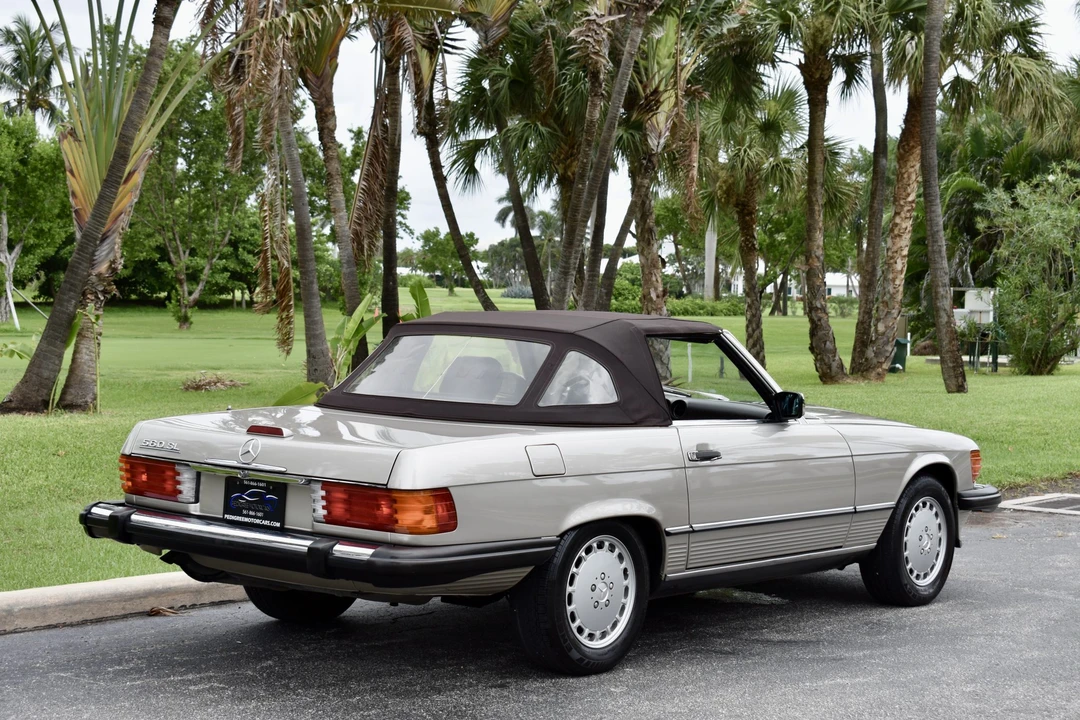 1989 Mercedes-Benz R107 SL-Class - Image 15 of 31
